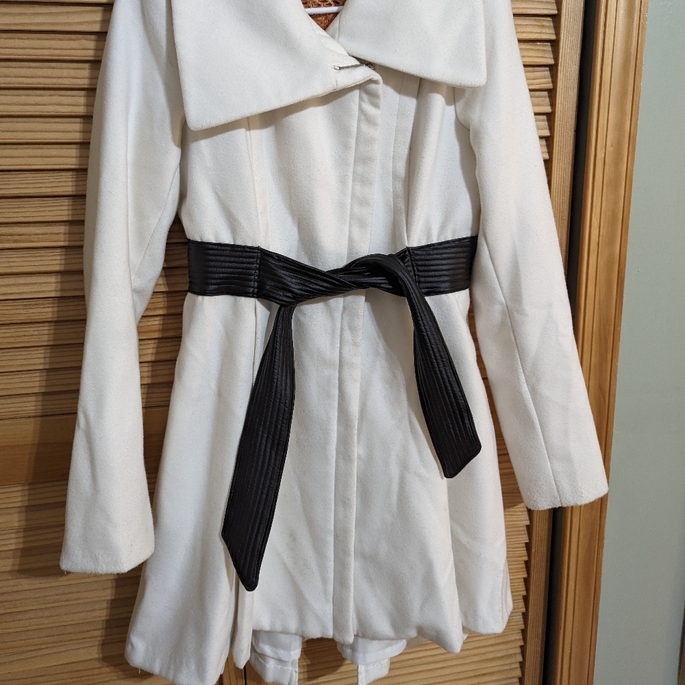 Steve Madden White Fitted Coat